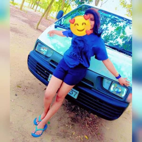 DECENT AND HOT GIRL AT pasyala  Nittambuwa weyangoda veyangoda — photo 1