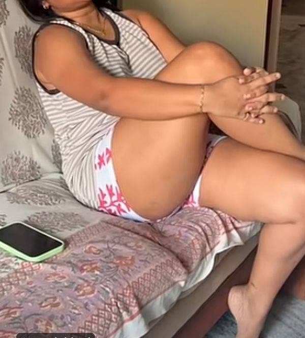 ♥️WITH FACE  මුනත් එක්ක Live CAM SHOW HOT FILING දෙපාරක් ගන්න හිතෙන ලයිව් කැම් ශො එකක්😘Romantic Girl 🌹❤️Verifid Ad ✅ — photo 1